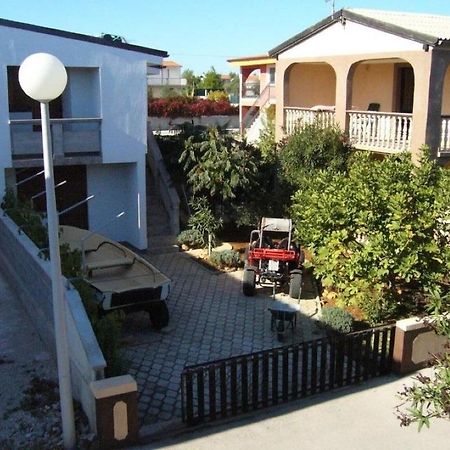 Apartments With A Parking Space Vir - 19547 Bagian luar foto
