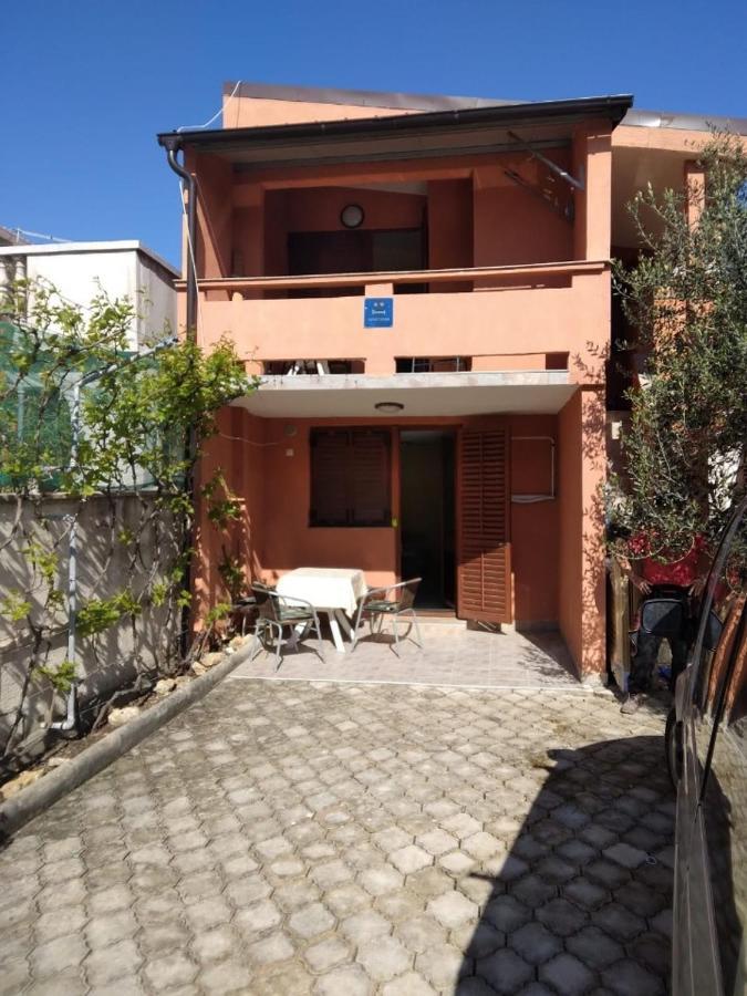 Apartments With A Parking Space Vir - 19547 Bagian luar foto