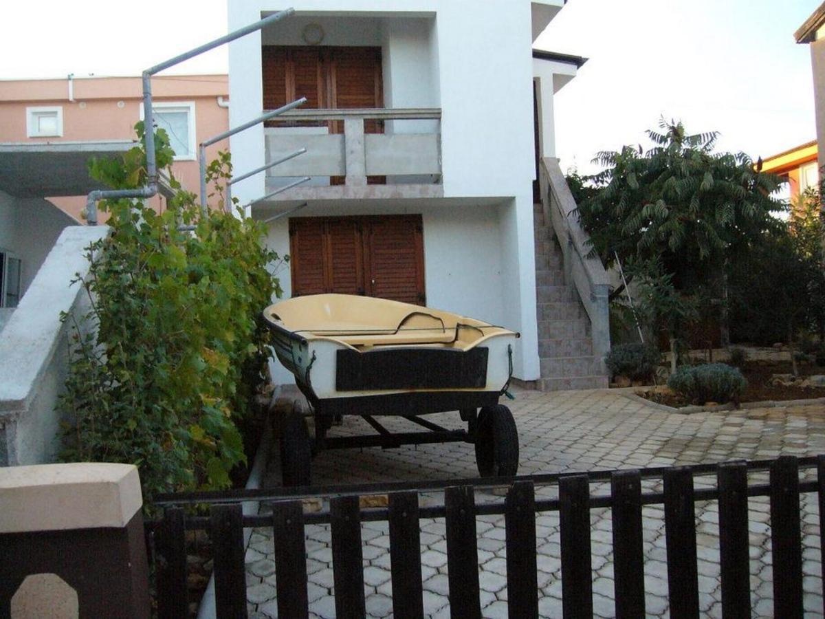 Apartments With A Parking Space Vir - 19547 Bagian luar foto